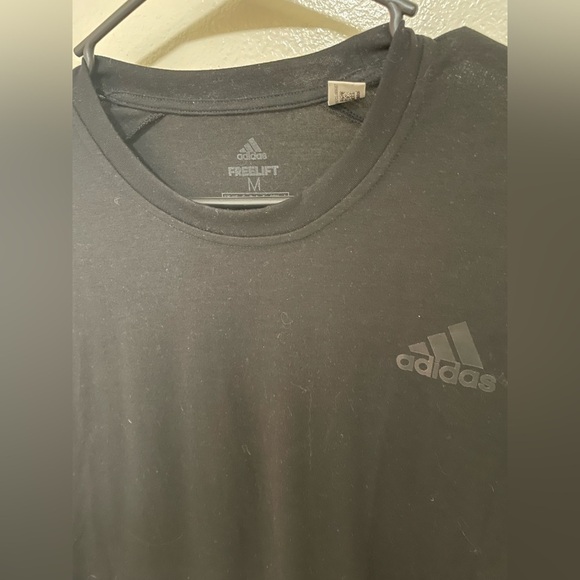 ✨Adidas Black Tee Size Medium New #B1 - Picture 2 of 5
